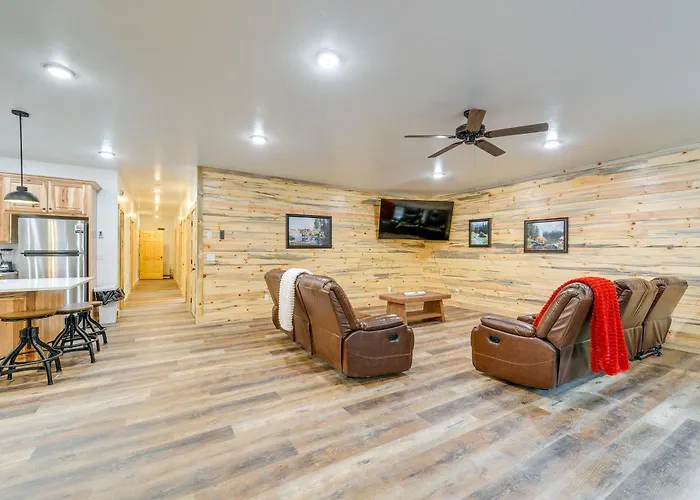 Covered Patio, Creek & Mtn Views: Nature Hub Holiday home Afton
